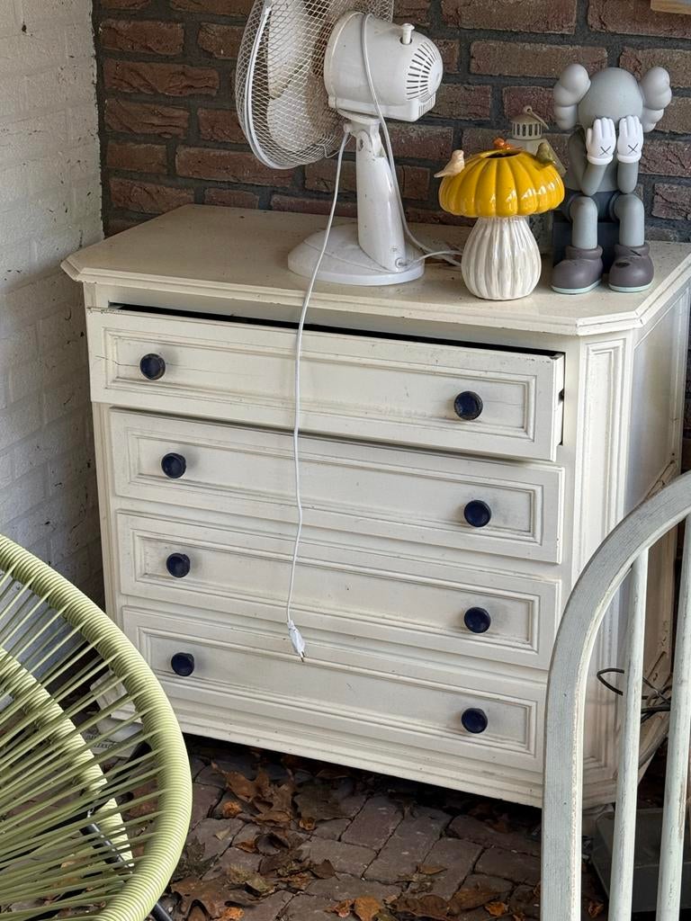Commode met veel opbergruimte - opknapper, Ophalen, Gebruikt, 75 tot 100 cm, Minder dan 50 cm