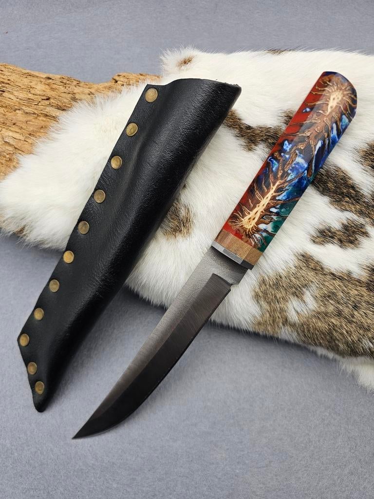 Handgemaakt mes met dennenappel handvat, Ophalen of Verzenden