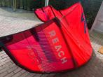 Diverse kitesurf: kite, pads, straps, lijnen, leashes, bar, 9 m², Overige typen, Ophalen of Verzenden, Geen board