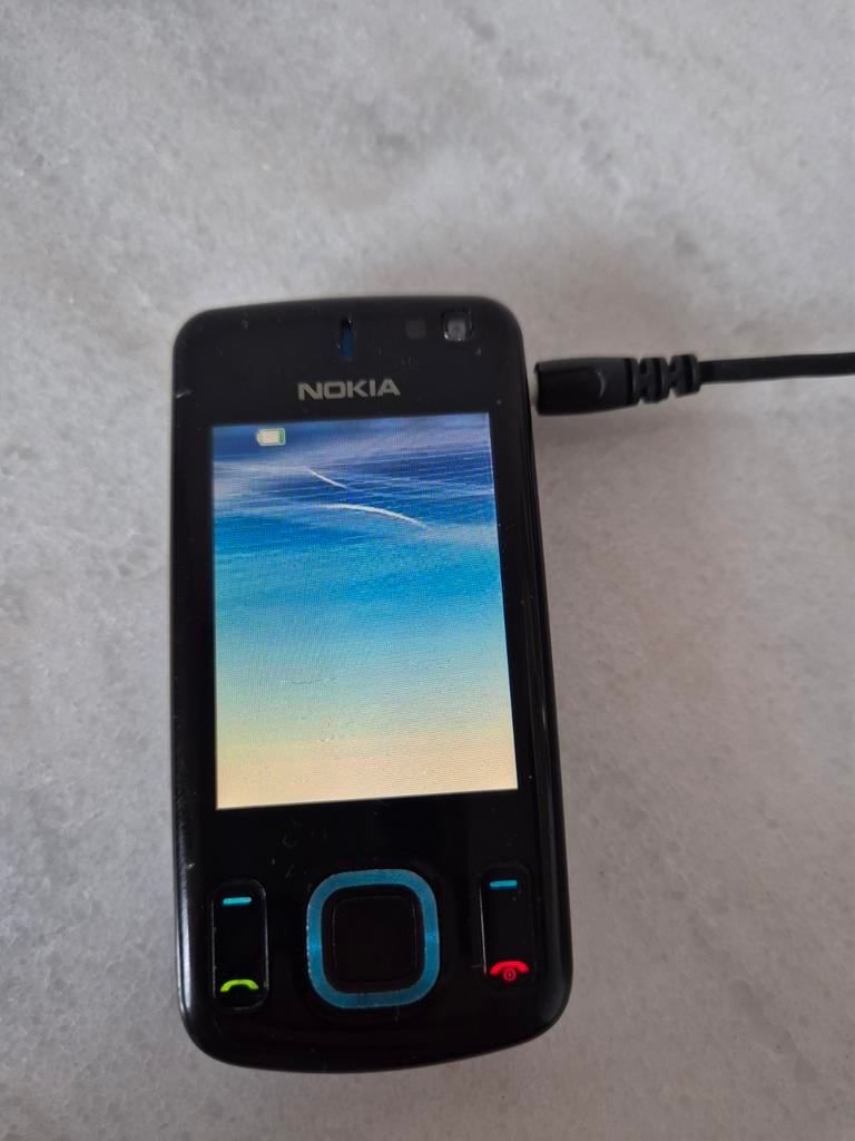 Nokia  - Klassieke Smartphone, Telecommunicatie, Mobiele telefoons | Nokia, Gebruikt, Zwart, Touchscreen, 3 tot 6 megapixel