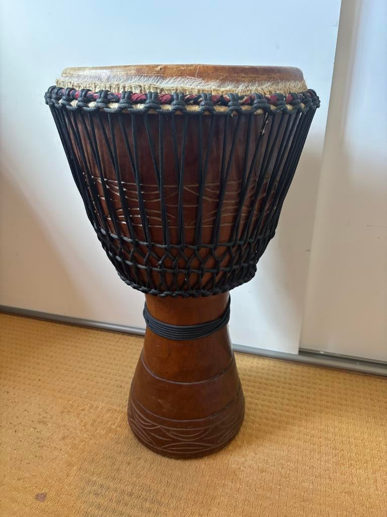Djembe trommel met hoes - beschadigd vel, Ophalen of Verzenden, Gebruikt, Trommel