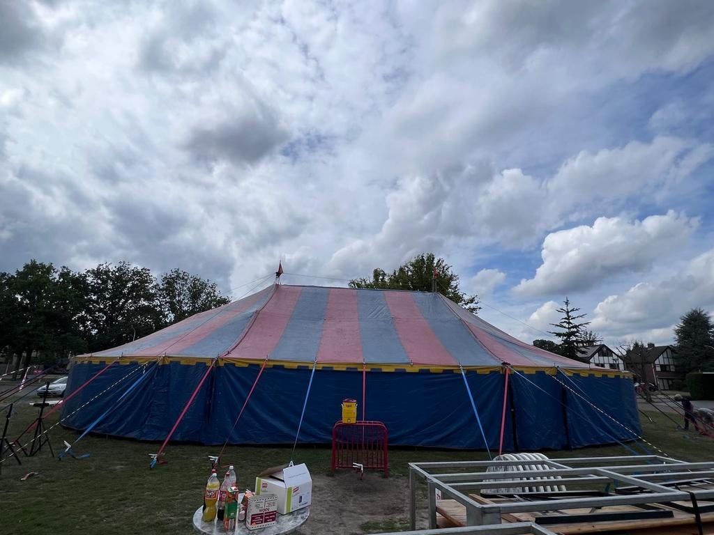 Prachtige nostalgische Circustent, circus tent rond en ovaal, Ophalen, 8 meter of meer