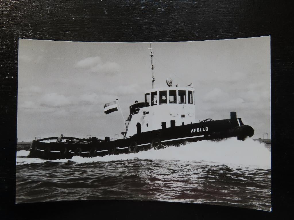 ansichtkaart sleepboot ""Apollo" Smit & co, Ophalen of Verzenden, Gebruikt, Motorboot, Kaart, Foto of Prent