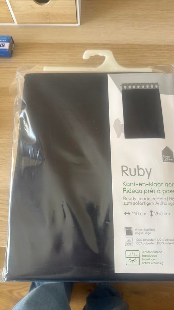 Kant en klaar gordijn Ruby ( leenbakker), Huis en Inrichting, Stoffering | Gordijnen en Lamellen, Ophalen, Zo goed als nieuw, 100 tot 150 cm