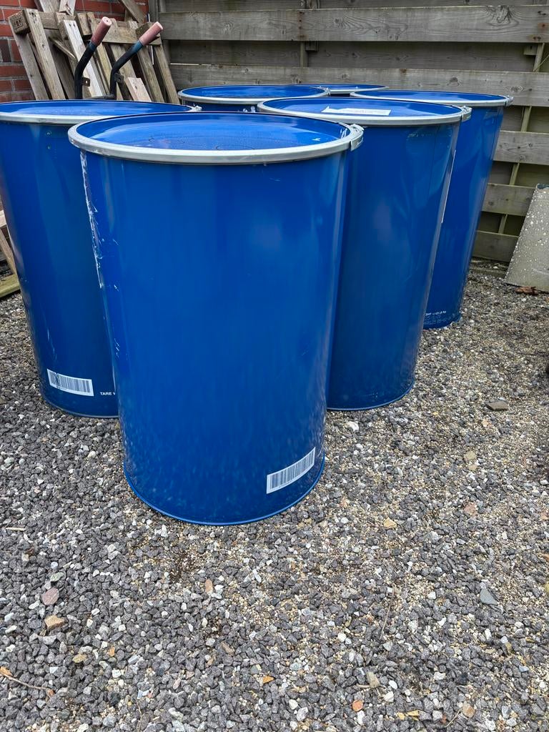 Olievaten met deksel en afsluitring, Ophalen, Zo goed als nieuw