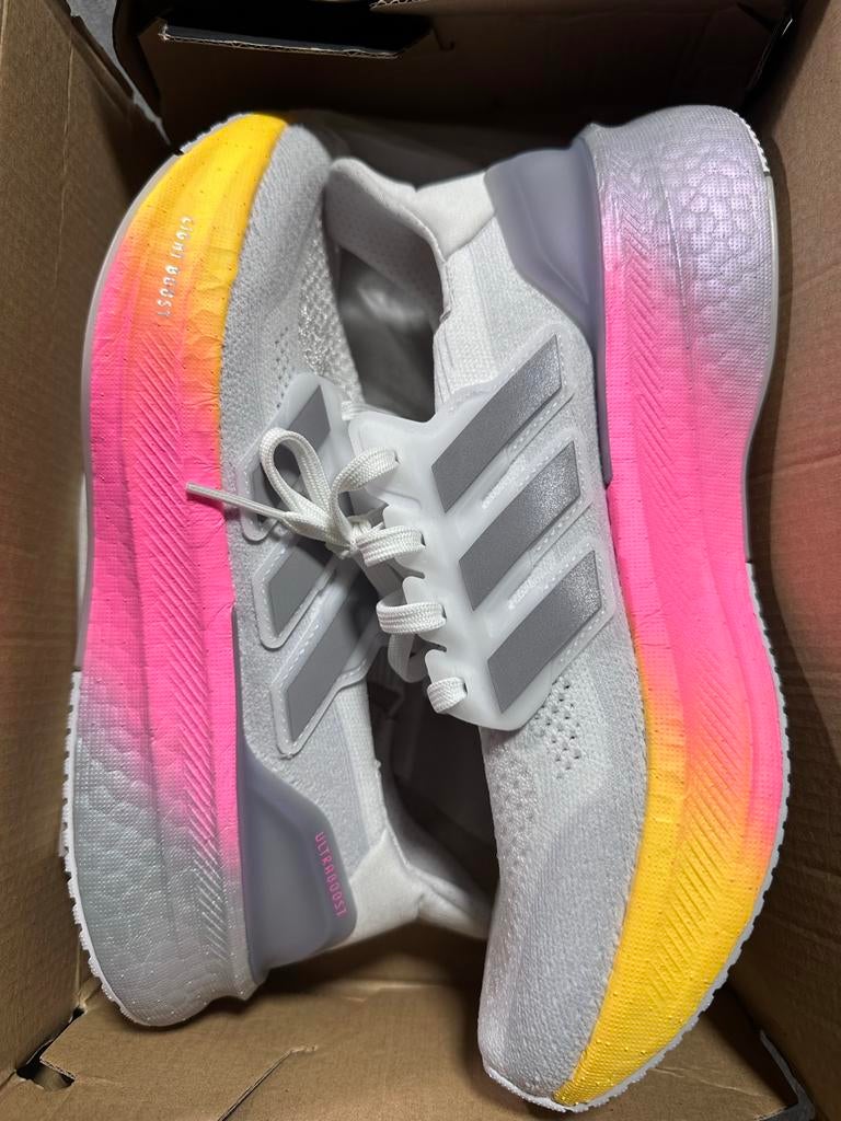 Adidas Ultraboost 5 Roze - Maat 39, Ophalen of Verzenden, Nieuw, Roze, Sneakers of Gympen