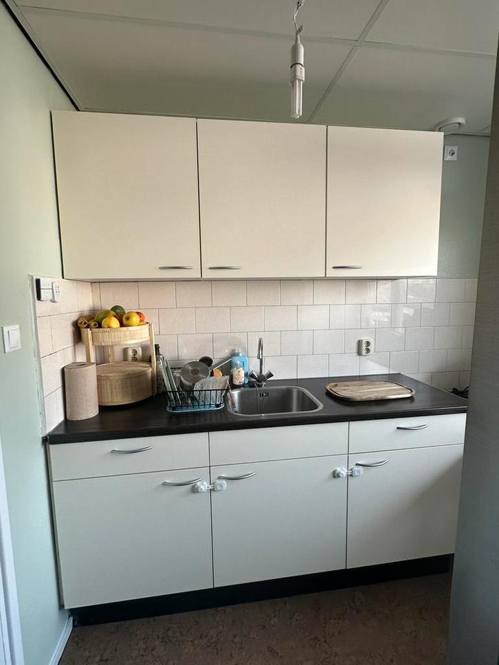 Vandaag ophalen ! Wordt gedemonteerd !, Huis en Inrichting, Keuken | Complete keukens, Gebruikt, Enkelwandige keuken, Crème, Kunststof