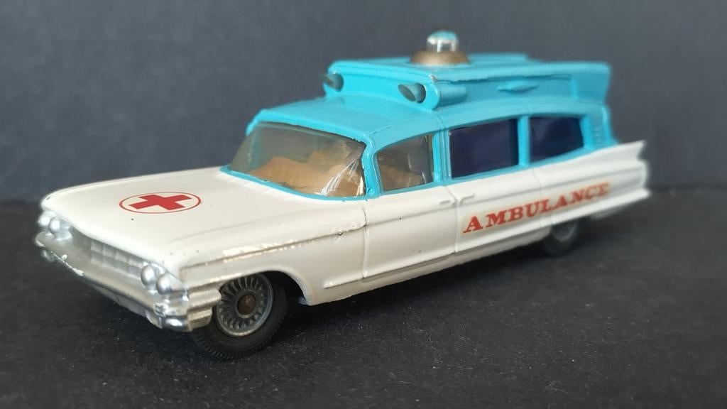 Cadillac Superior ambulance 1:43 Corgi Toys Pol, Corgi Toys, Auto, Corgi, .