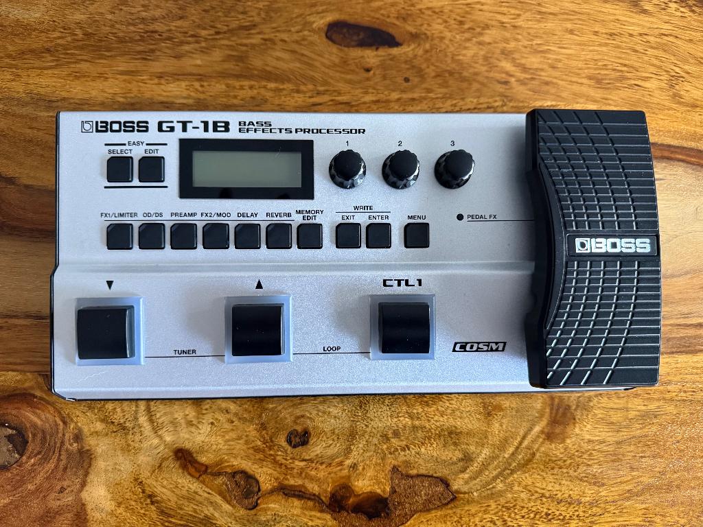 Boss GT-1B Bass Effects Processor., Muziek en Instrumenten, Effecten, Ophalen, Gebruikt, Delay of Echo