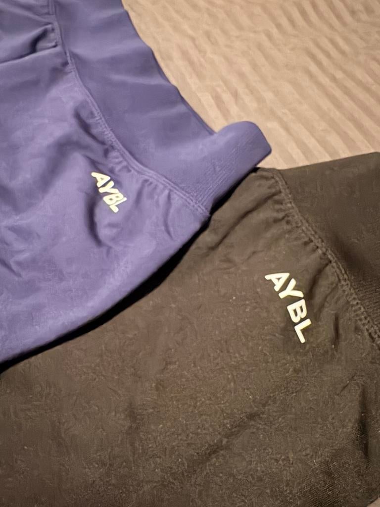 2 nieuwe AYBL Adapt Seamless leggings maat M, Kleding | Dames, Sportkleding, Ophalen of Verzenden, Nieuw, Maat 38/40 (M), Fitness of Aerobics