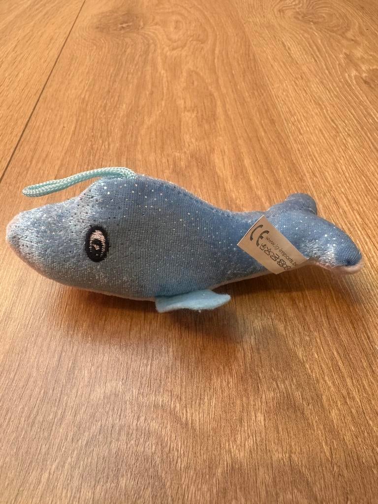 Dolfijn knuffeltje / hanger blauw met glitter en wit, Overige typen, Blauw, Ophalen of Verzenden, Zo goed als nieuw