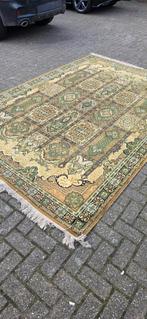 Prachtig groot vintage okergeel groen Perzisch tapijt!, Huis en Inrichting, Stoffering | Tapijten en Kleden, Perzisch, 200 cm of meer