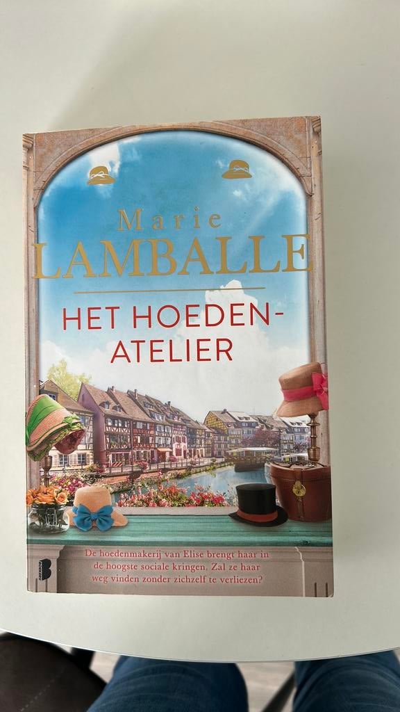 Marie Lamballe - Het hoedenatelier, Ophalen of Verzenden, Zo goed als nieuw, Marie Lamballe