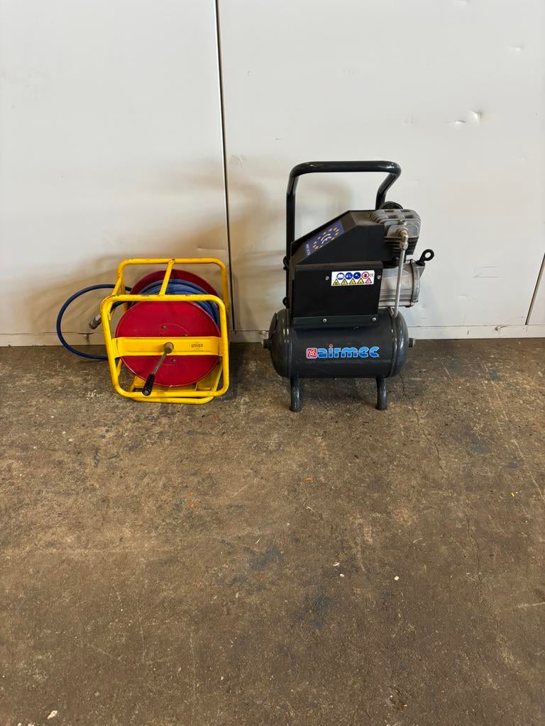 Airmac C10 compressor met union slangenhaspel, Doe-het-zelf en Verbouw, Compressors, Ophalen, Gebruikt, ., 6 tot 10 bar