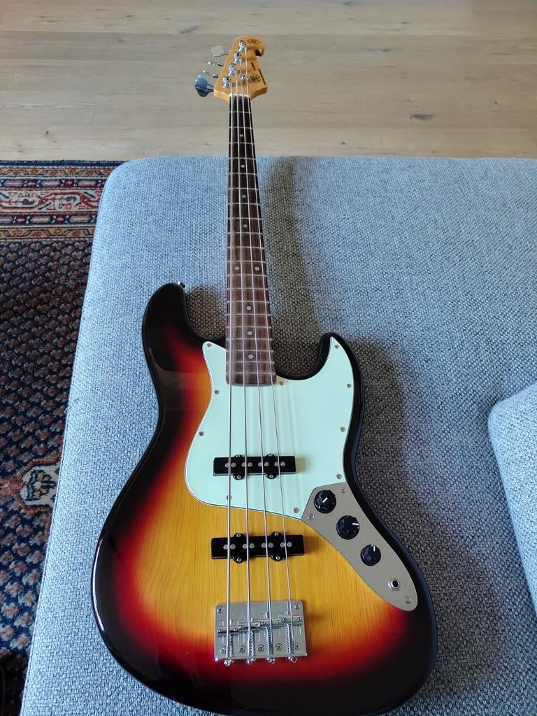 SX VTG-series basgitaar in uitstekende staat, Ophalen, Gebruikt, Elektrisch