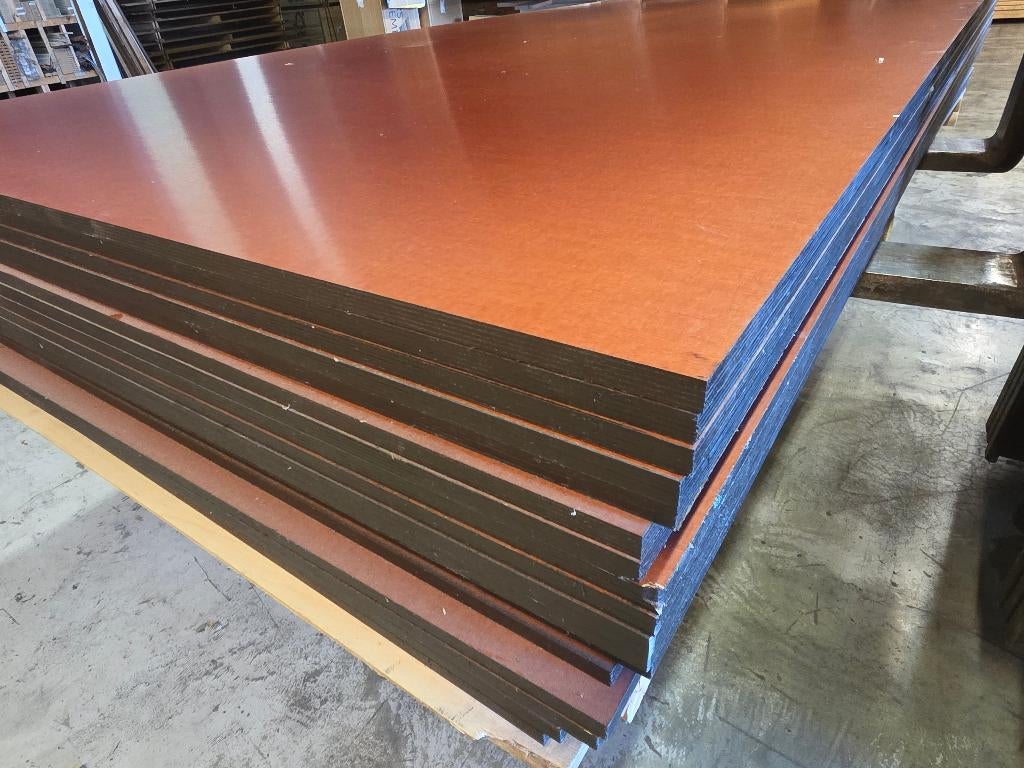 Op is op aanbieding - Berken Betonplex  - Licht bruin, Doe-het-zelf en Verbouw, Platen en Panelen, Ophalen, Nieuw, Betonplex