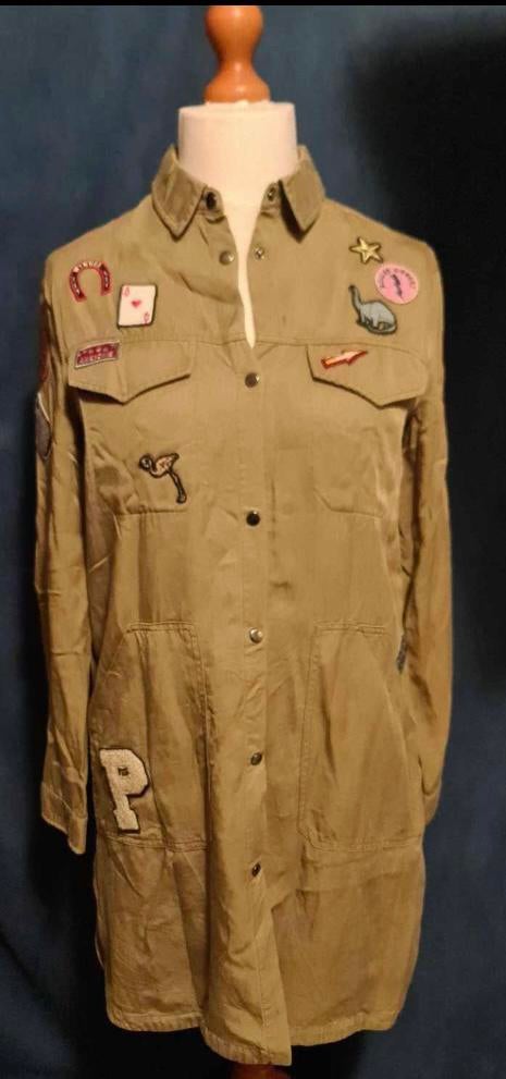 Z.g.a.n.! Prachtige aparte legergroen lange blouse  mt m, Kleding | Dames, Blouses en Tunieken, Ophalen of Verzenden, Zo goed als nieuw