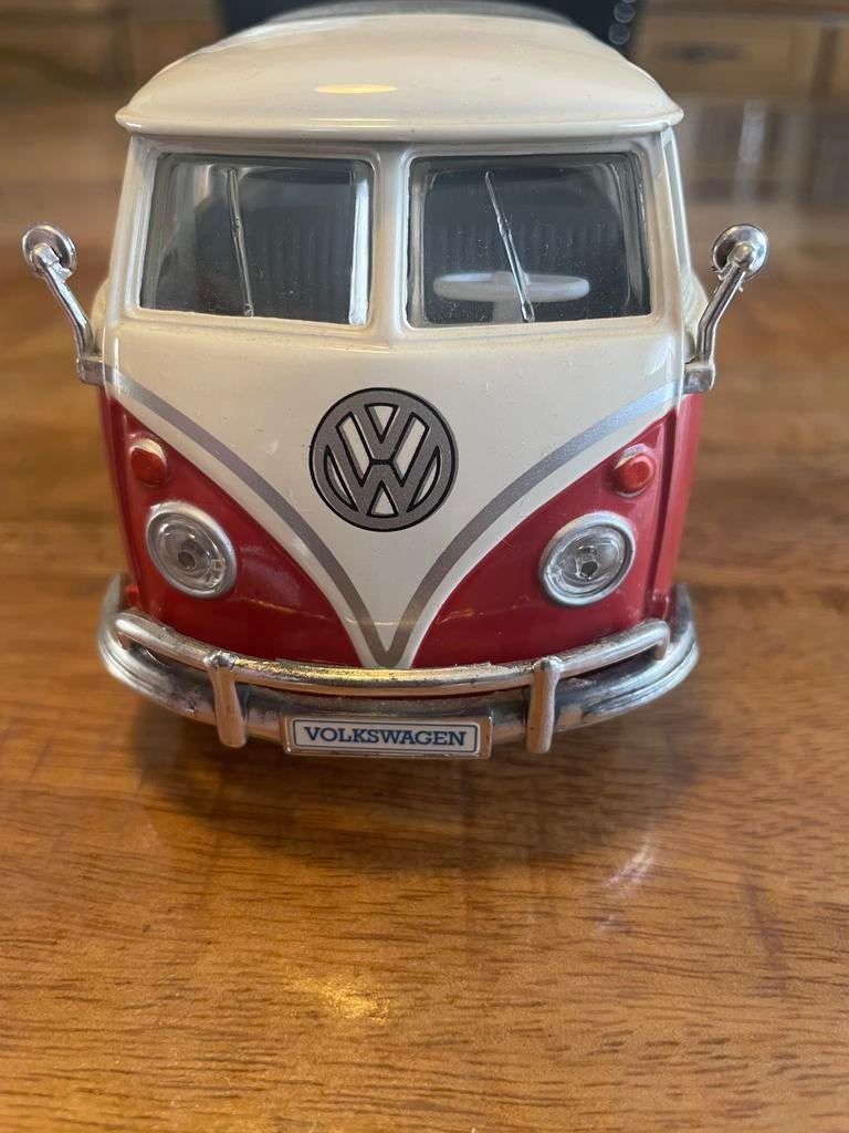 Volkswagen van samba.        1.24, Hobby en Vrije tijd, Modelauto's | 1:24, Ophalen of Verzenden, Zo goed als nieuw