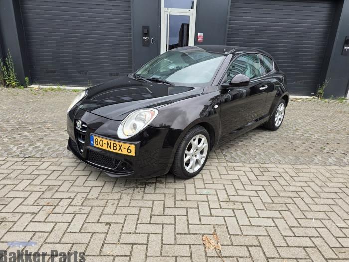 Portier 2Deurs links van een Alfa Romeo Mito (805), Gebruikt, -, Deur, -