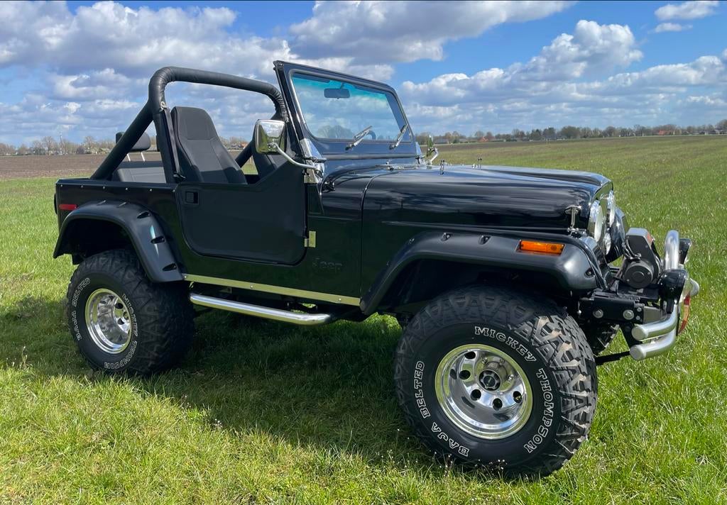 Jeep CJ7 V8 handgeschakeld in top staat belasting vrij, Auto's, 8 cilinders, CJ, Zwart, Handgeschakeld