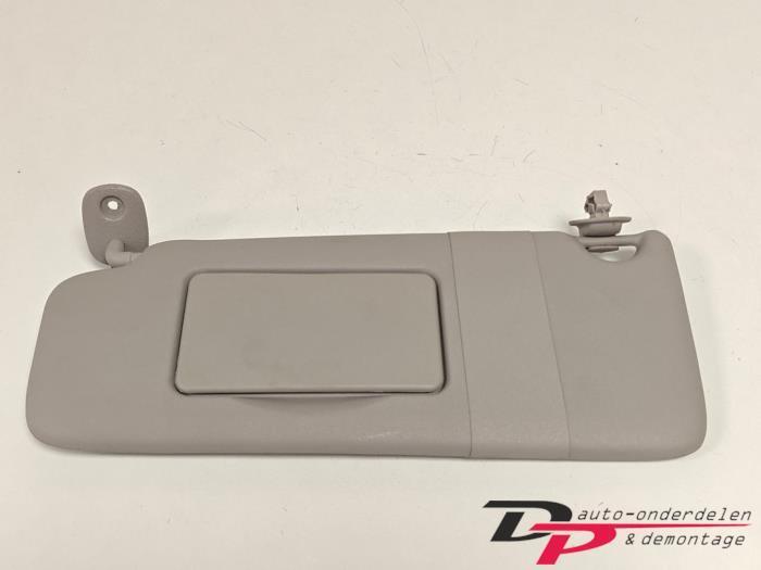 Zonneklep van een Renault Twingo, Auto-onderdelen, Interieur en Bekleding, Renault, Gebruikt, 3 maanden garantie, Ophalen of Verzenden