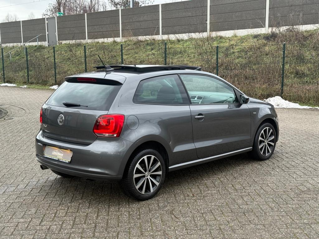 Volkswagen Polo 1.4-16V Highline PANO I CRUISE I PDC I CLIMA, Auto's, Volkswagen, Metallic lak, 86 pk, Gebruikt, Origineel Nederlands
