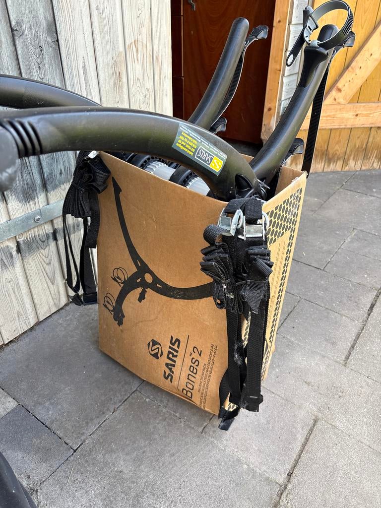 Saris Bones 2 fietsendrager voor 2 fietsen, Auto diversen, Fietsendragers, Ophalen, Gebruikt, Achterklepdrager