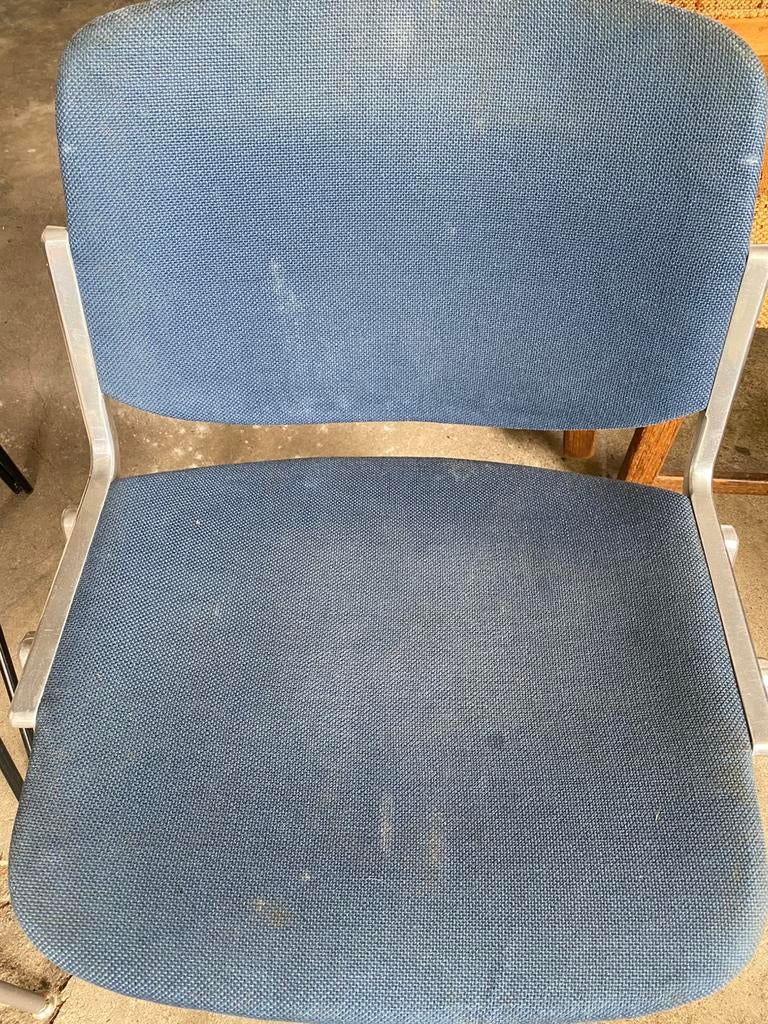 Castelli Italy stoel DSC 106 design G. Piretti, Huis en Inrichting, Stoelen, Castelli, Italie, Gebruikt, Blauw