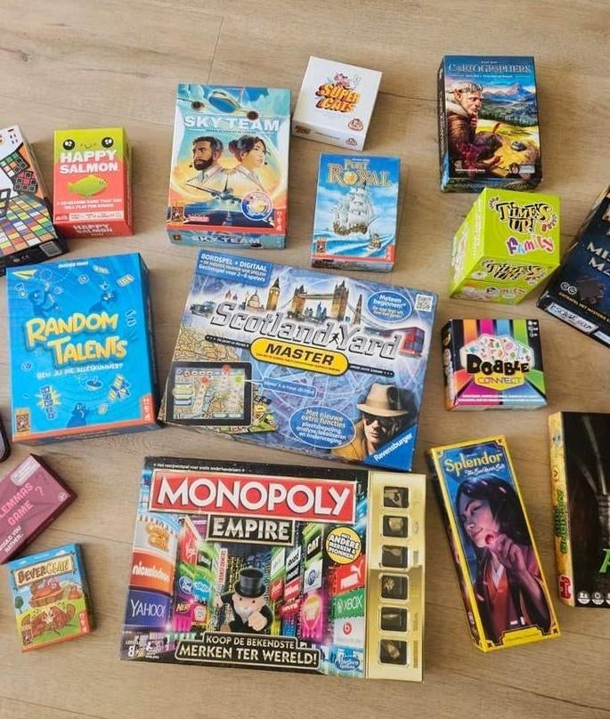 Grote hoeveelheid spelletjes en escapegames, Hobby en Vrije tijd, Ophalen