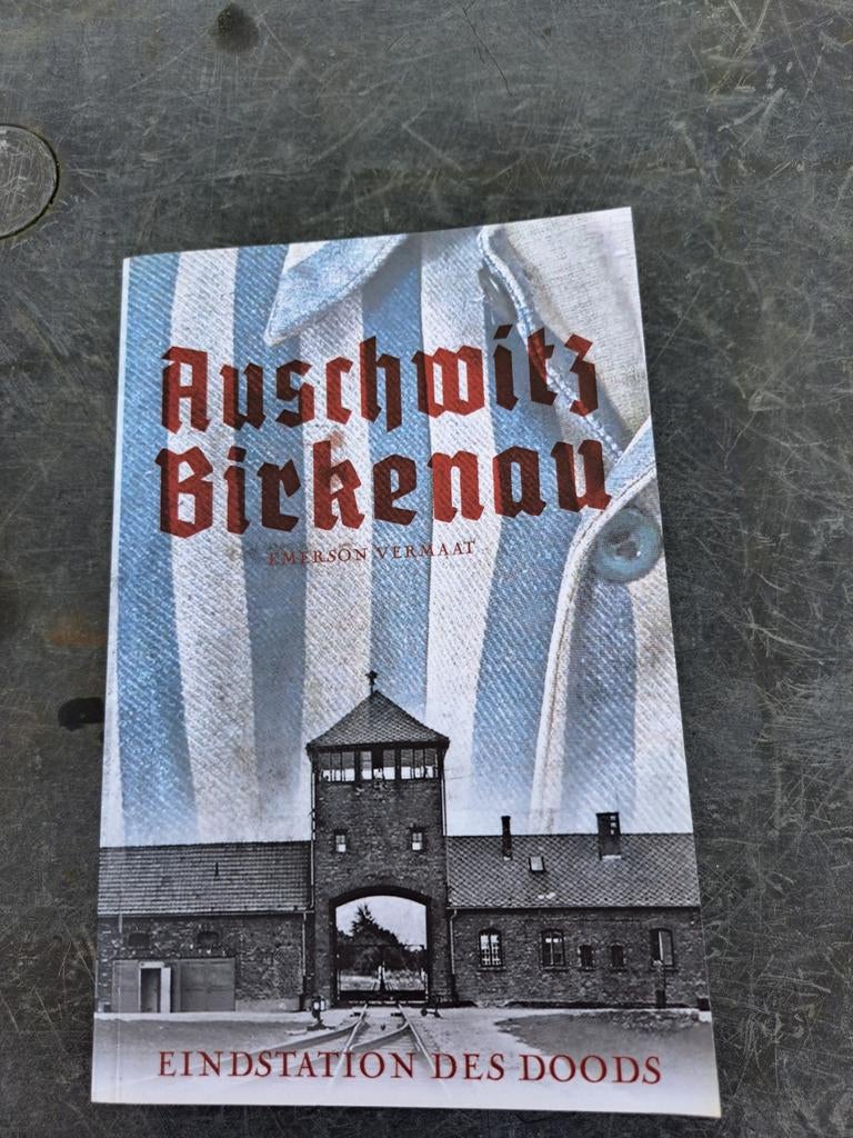 Emerson Vermaat - Auschwitz Birkenau, Tweede Wereldoorlog, Ophalen of Verzenden, Zo goed als nieuw, Emerson Vermaat