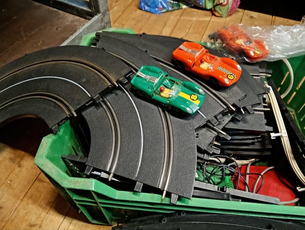 Fleischmann Racebaan met 2 Auto's en Veel Baandelen, Ophalen, Fleischmann, Zelf te bouwen, Elektrisch