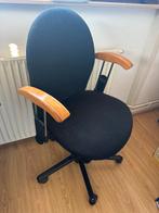 Zwarte bureaustoel met houten armleuningen, Gebruikt, Zwart, Ophalen of Verzenden, Bureaustoel