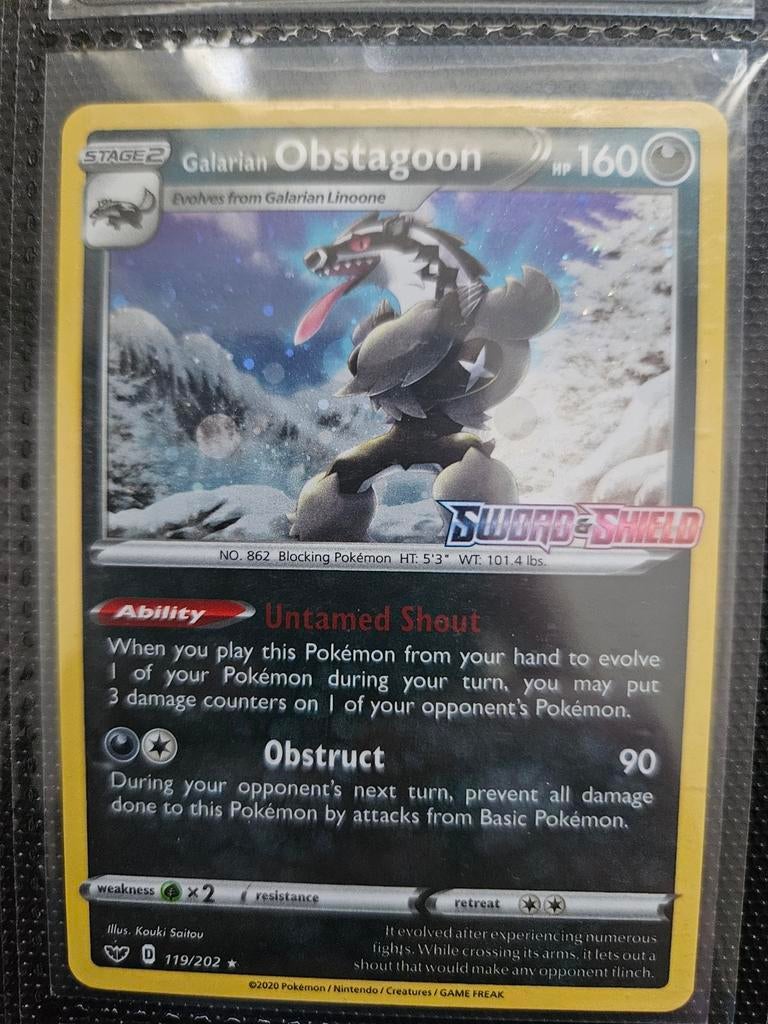 Pokemon Galarian Obstagoon 119/202 Stamped Sword And Shield, Hobby en Vrije tijd, Verzamelkaartspellen | Pokémon, Ophalen of Verzenden