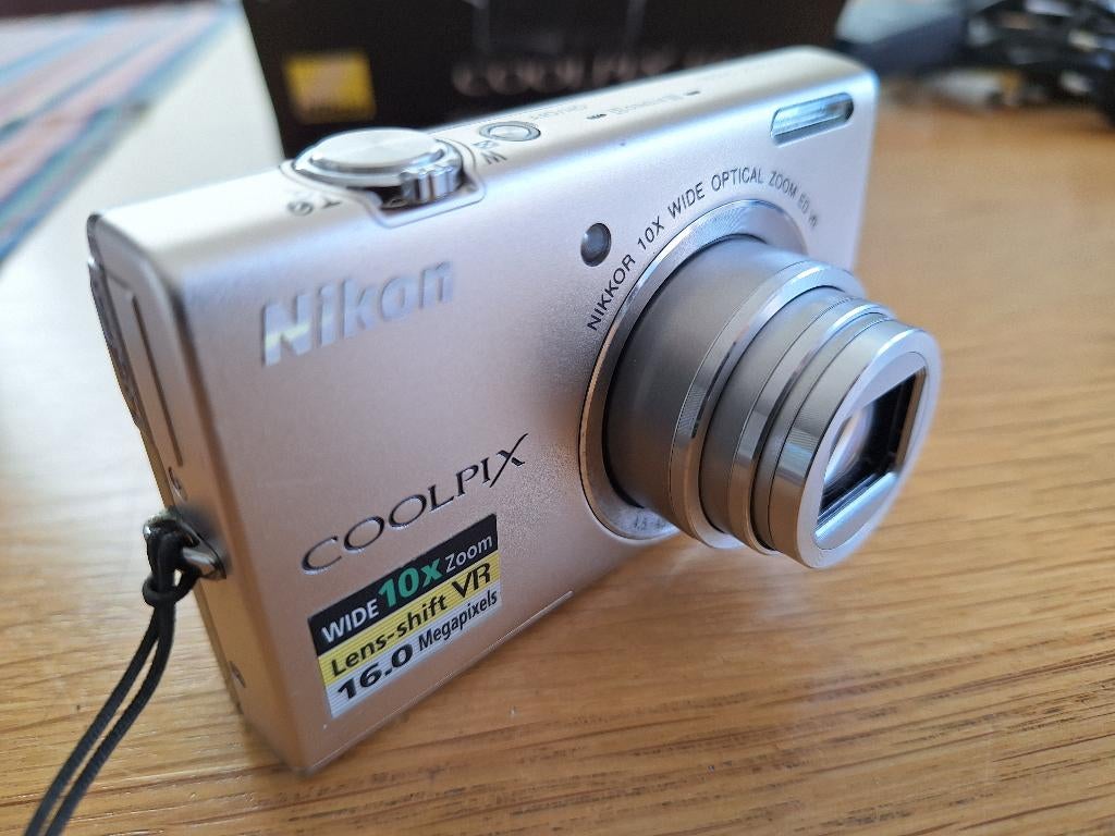 NIKON  compact camera Coolpix S6200, Gebruikt, Ophalen of Verzenden, 8 keer of meer, 16 Megapixel