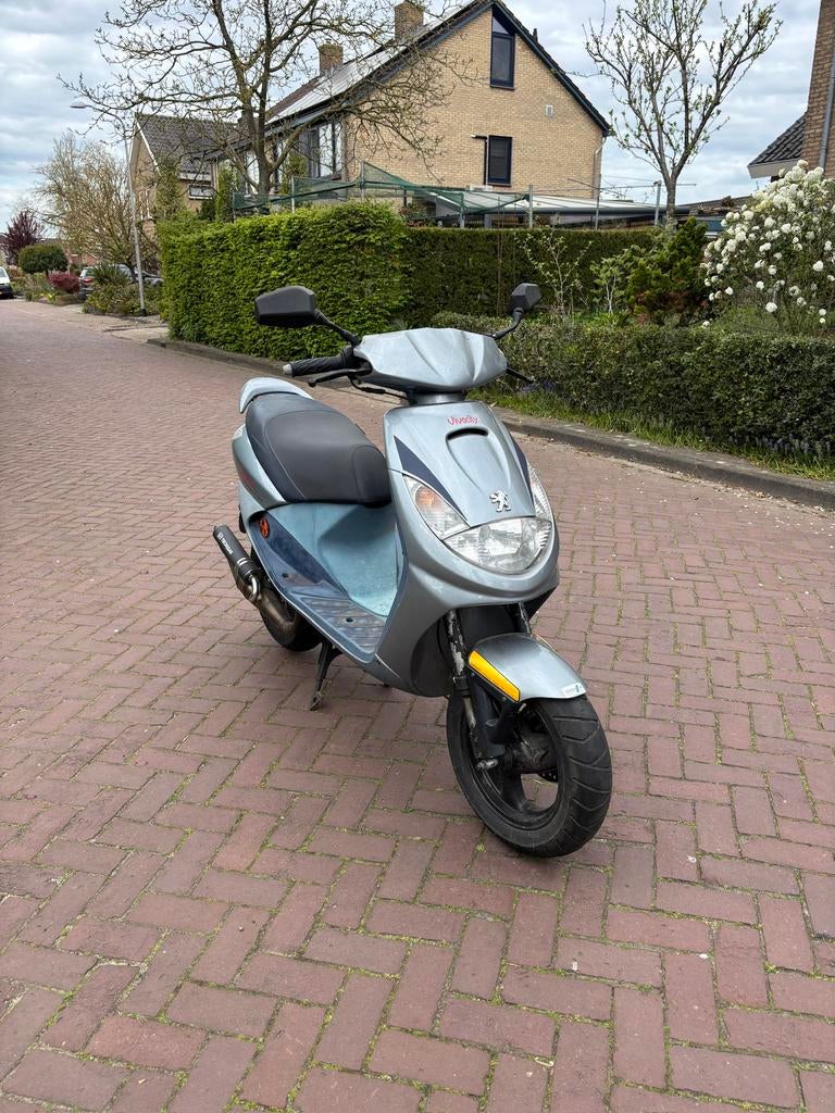 Peugeot Viva city 70cc, Fietsen en Brommers, Scooters | Peugeot, Ophalen, Tweetakt, Gebruikt, Vivacity