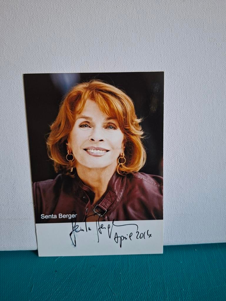 SENTA BERGER ACTRICE, Verzenden, Nieuw, Foto of Kaart, Gesigneerd