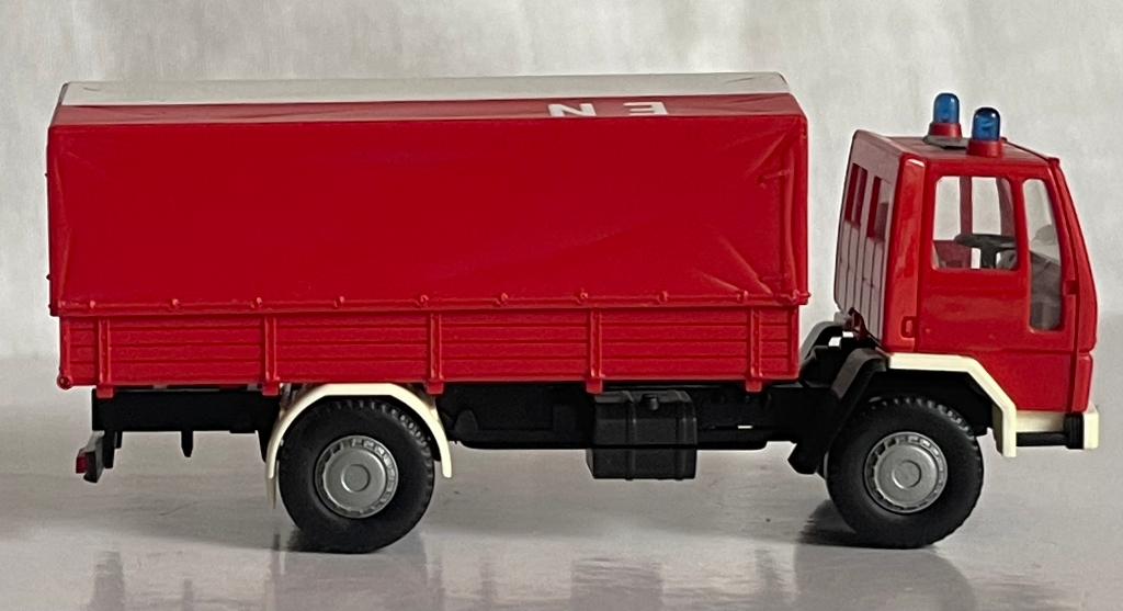 Rietze 60113: Ford Cargo huifwagen brandweer, Hobby en Vrije tijd, Modelauto's | 1:87, Ophalen of Verzenden, Zo goed als nieuw