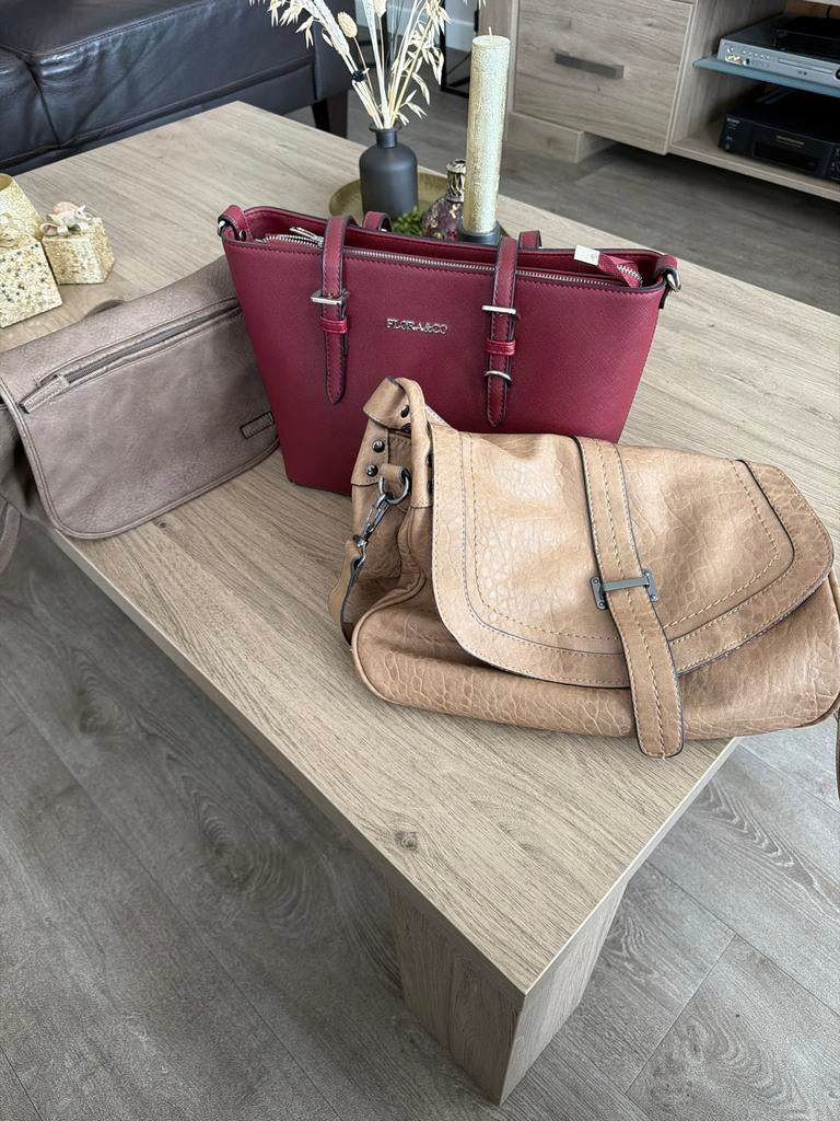 Set van 3 stijlvolle handtassen, Sieraden, Tassen en Uiterlijk, Tassen | Damestassen, Ophalen, Gebruikt, Rood, Handtas