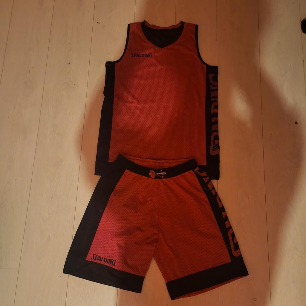 Basketball tenuu meiden van spalding., Kindermaat 146 t/m 176, Ophalen of Verzenden, Zo goed als nieuw, Materiaal