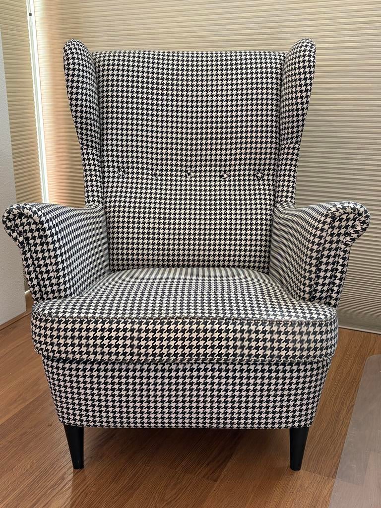 IKEA Strandmon oorfauteuil zwart/wit, Ophalen, Gebruikt, Minder dan 75 cm, 75 tot 100 cm