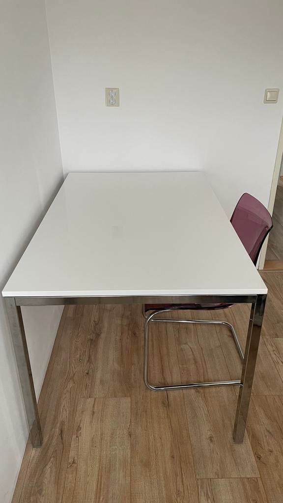 Eettafel hoogglans wit Ikea, Huis en Inrichting, Tafels | Eettafels, Gebruikt, 50 tot 100 cm, 100 tot 150 cm, Rechthoekig, Ophalen