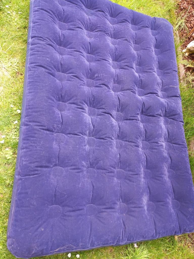 Gratis. 2 persoons luchtbed, Caravans en Kamperen, Luchtbedden, Ophalen of Verzenden, Gebruikt