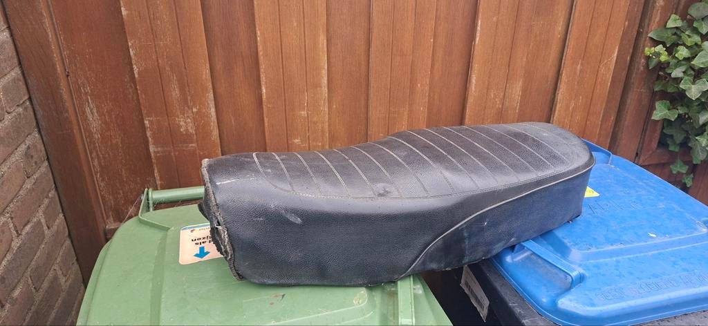 Honda SS50 zadel Buddyseat gebruikt, Fietsen en Brommers, Brommeronderdelen | Oldtimers, Ophalen, Gebruikt, Zadel, Overige merken