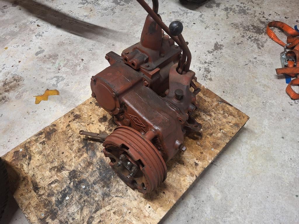 T90 versnellingsbak met dana18, Verzamelen, Militaria | Algemeen, Ophalen, Landmacht, Amerika