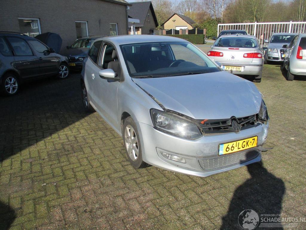 Volkswagen Polo 1.4-16V Highline (bj 2010), Volkswagen, Handgeschakeld, Zilver of Grijs, 1390 cc