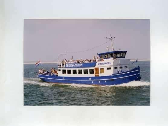 scheepvaart-foto-watergeus, Ophalen of Verzenden, Zo goed als nieuw, Motorboot, Boek of Tijdschrift