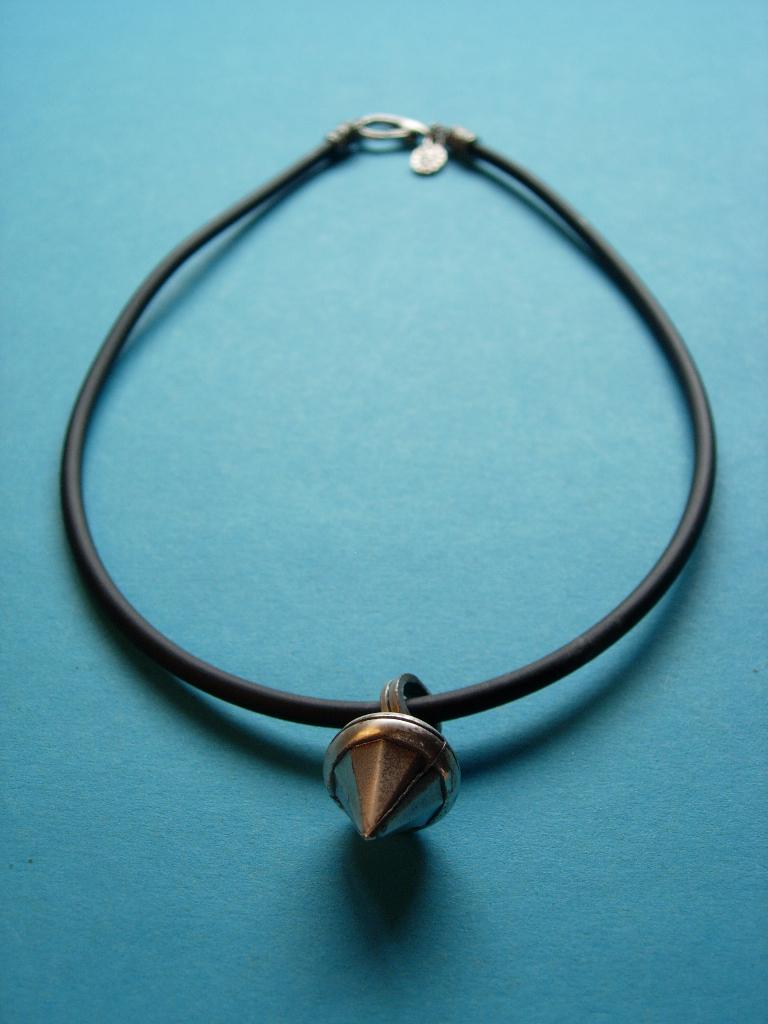 Vintage ZIK ZOK TM&C Zilverkleurig Metalen Hanger Ketting, Overige materialen, Overige voorstellingen, Verzenden, Nieuw