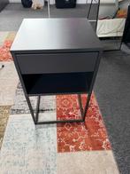 2x IKEA Vikhammer Nachtkastje Zwart - 40x39cm, Ophalen, Overige materialen, Gebruikt, Minder dan 45 cm