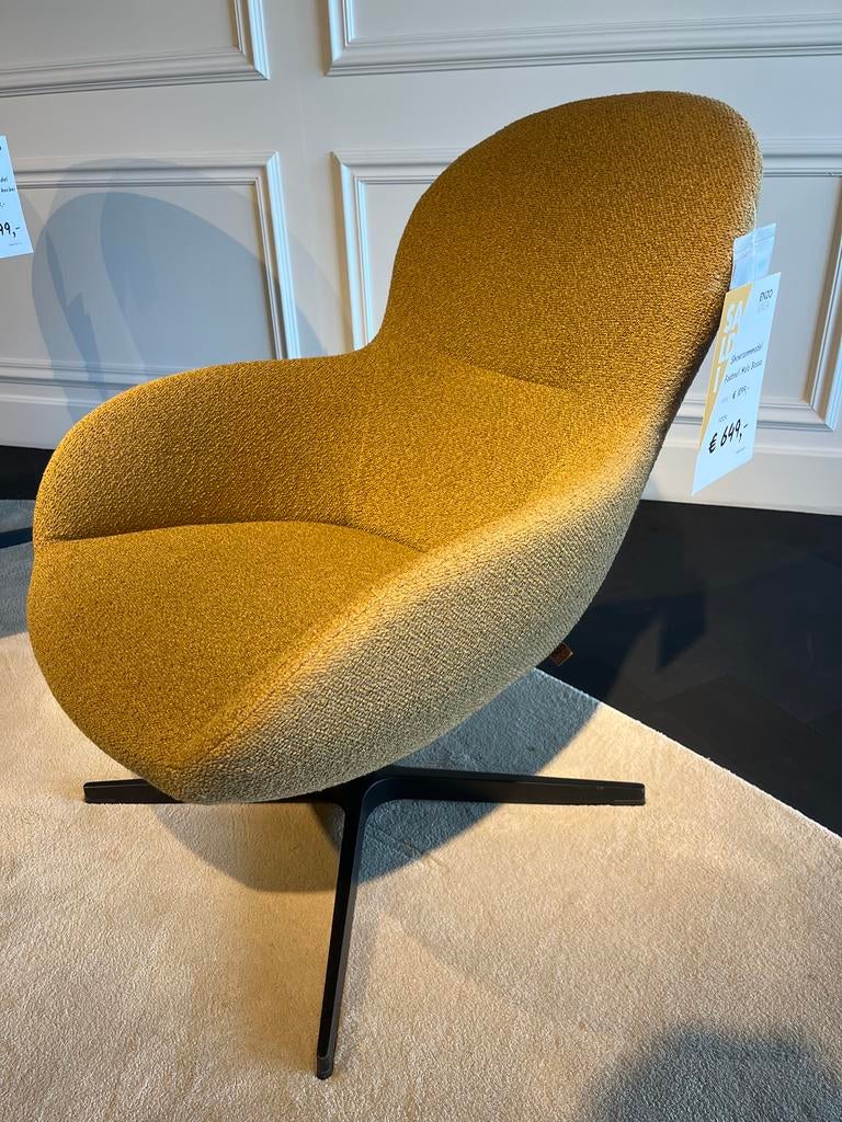 Enzo Luca Draaifauteuil - Showroommodel Piet Klerkx, Ophalen, Zo goed als nieuw, Stof, 75 tot 100 cm