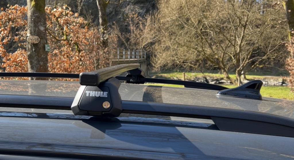 Thule SquareBar Evo dakdrager set met diverse voeten, Auto diversen, Dakdragers, Zo goed als nieuw, Ophalen